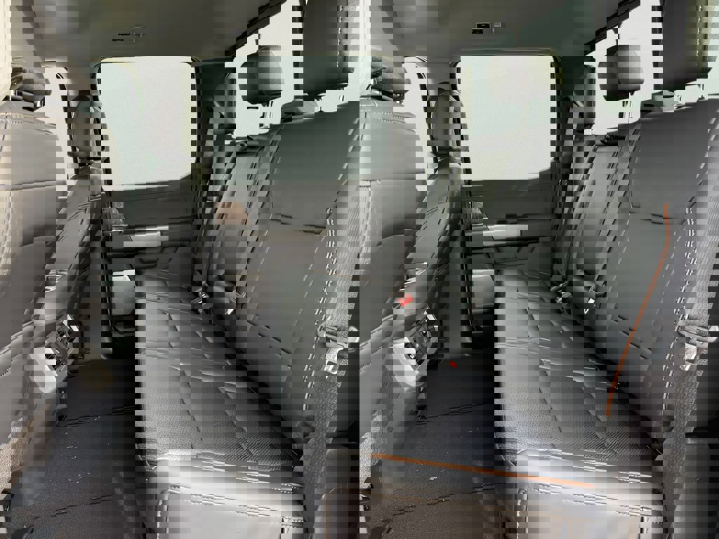 New 2026 Ford F350 Lariat w/ Lariat Ultimate Package image 11