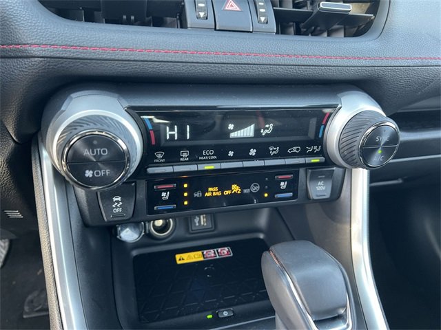 Used 2025 Toyota RAV4 XSE w/ Premium Package image 16