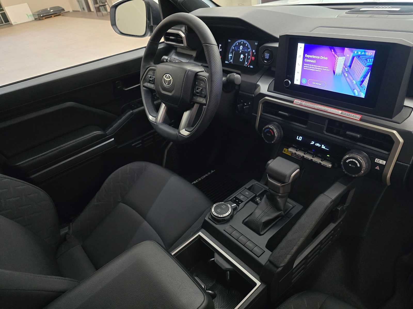 Certified 2025 Toyota Tacoma SR5 AWD/4WD image 28