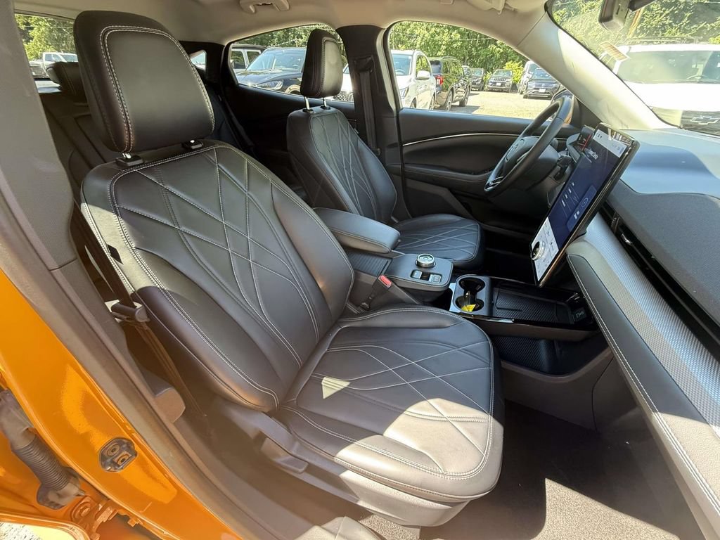 Used 2022 Ford Mustang Mach-E Select RWD image 7