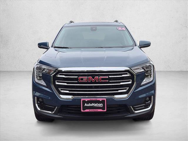 Used 2024 GMC Terrain SLT w/ Tech Package AWD/4WD image 2