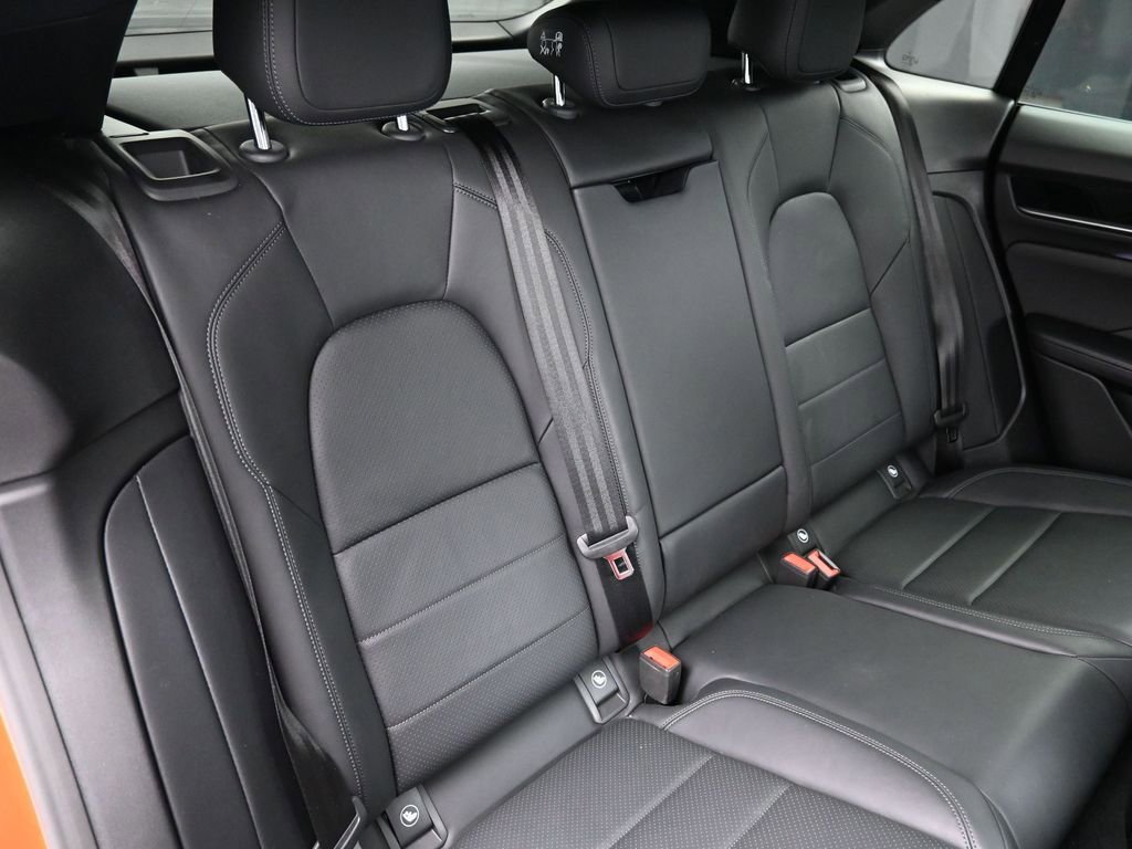 Certified 2025 Porsche Macan Electric image 26
