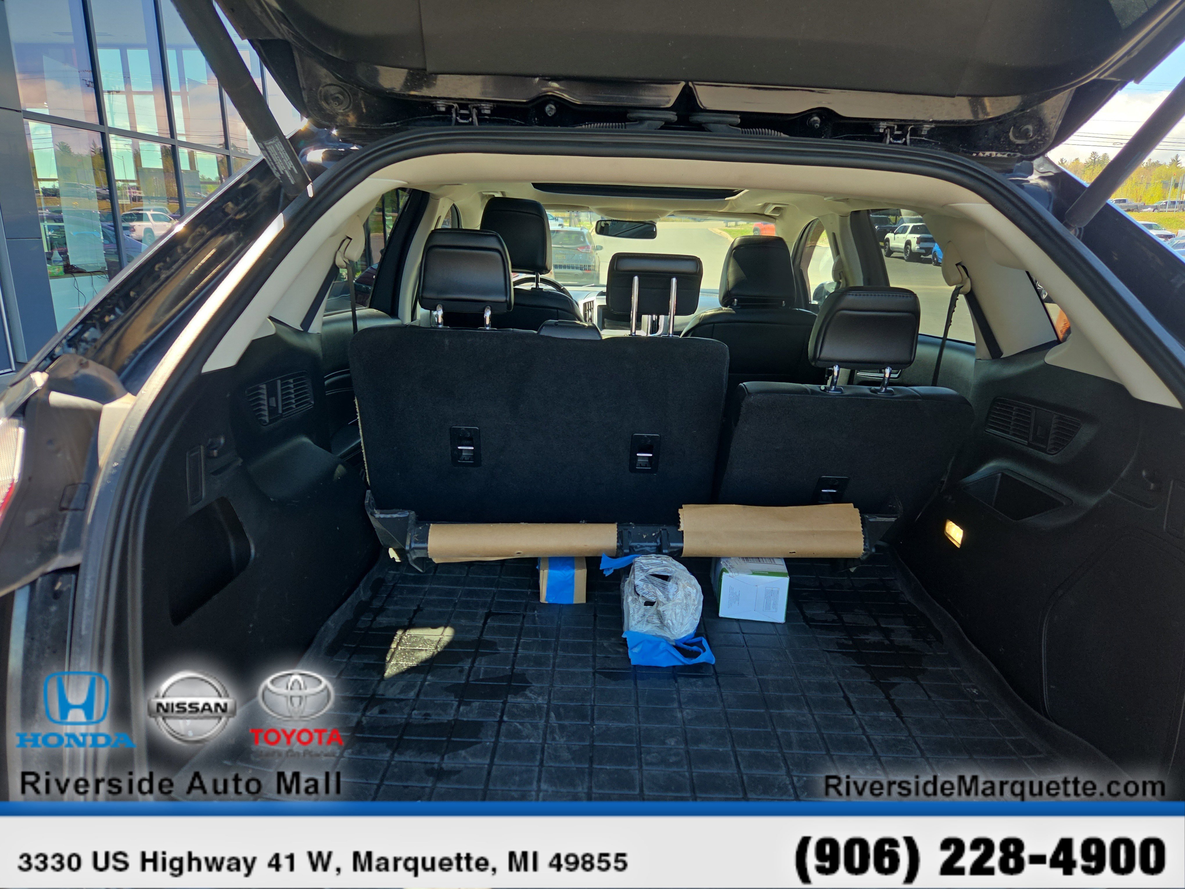Used 2020 Ford Edge Titanium w/ Equipment Group 301A AWD/4WD image 8