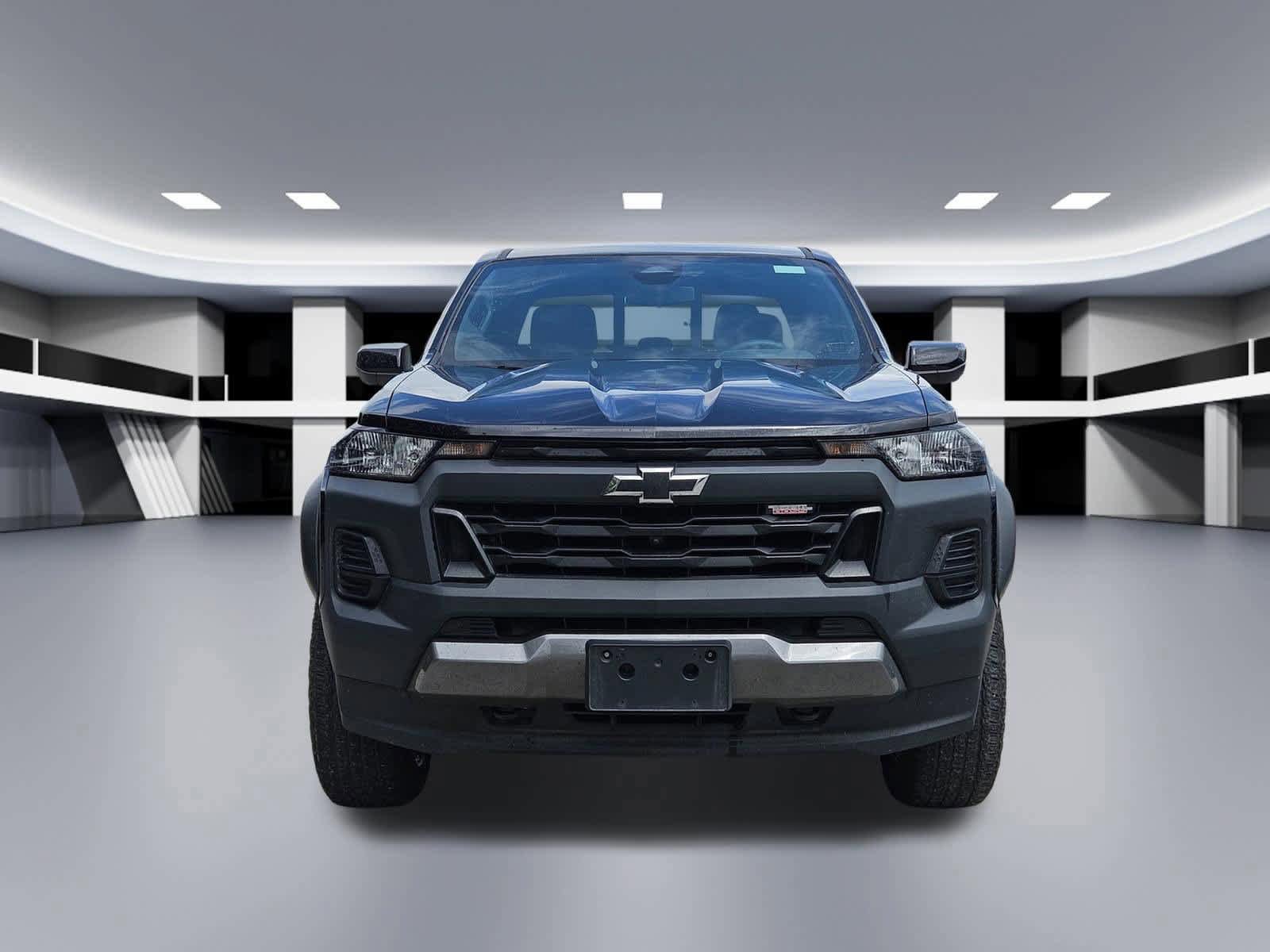Used 2023 Chevrolet Colorado Trail Boss w/ Technology Package AWD/4WD image 9