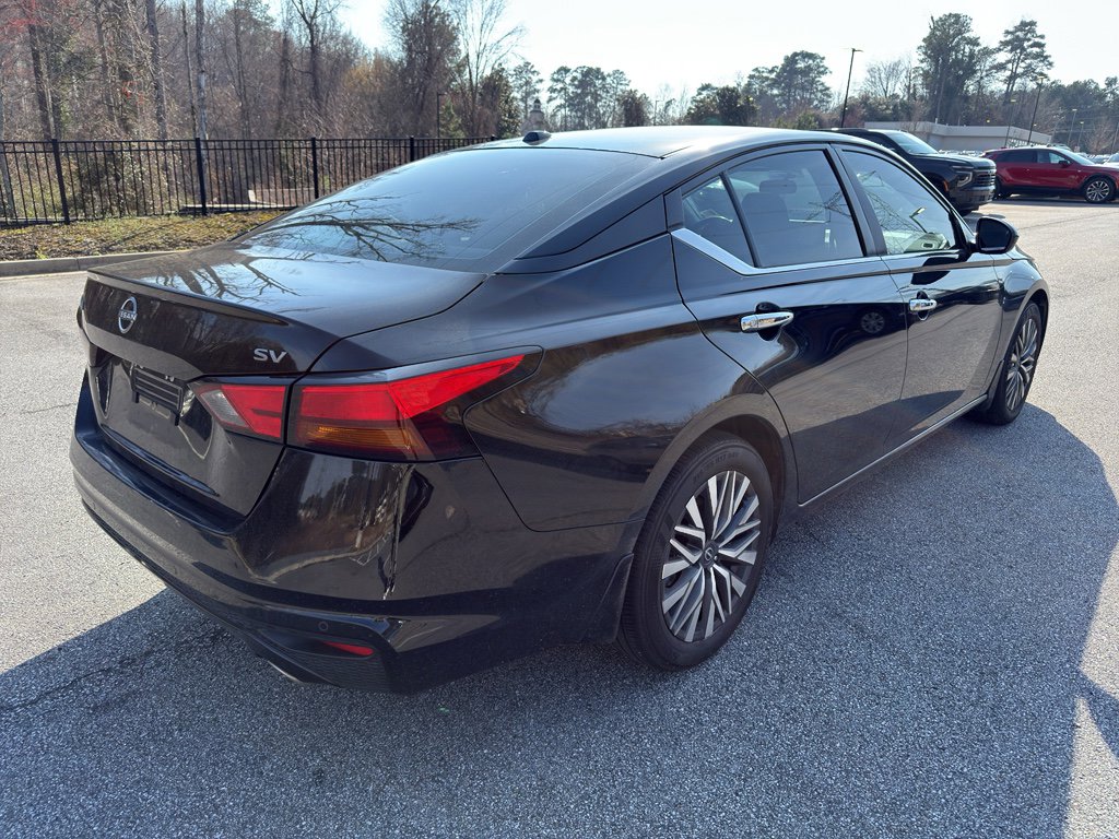 Used 2024 Nissan Altima 2.5 SV w/ SV Premium Package image 5