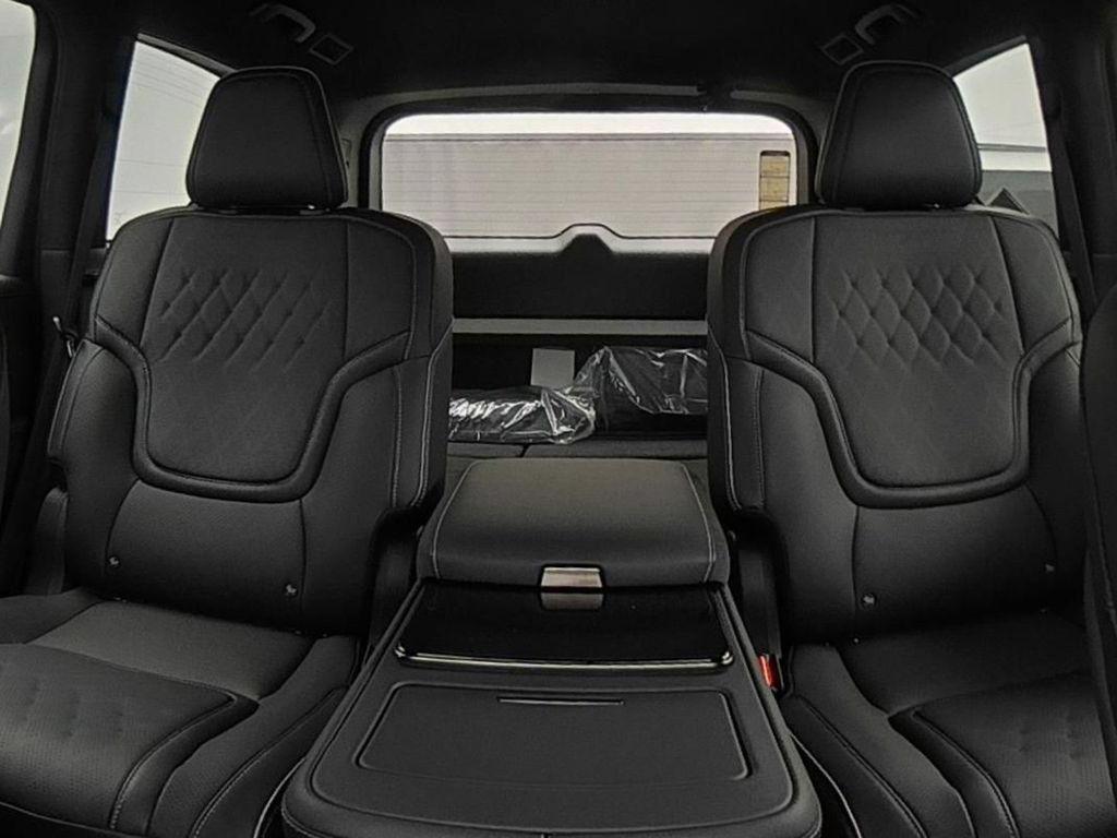 New 2026 INFINITI QX80 Autograph w/ Premium Cargo Package AWD/4WD image 23