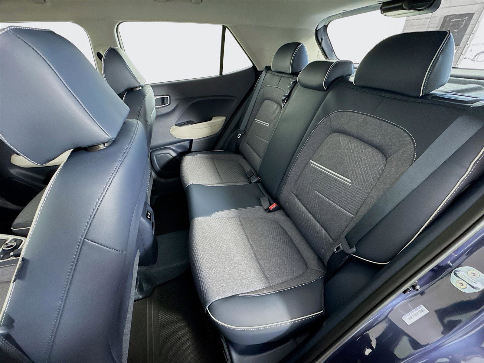 New 2025 Hyundai Venue Limited image 22