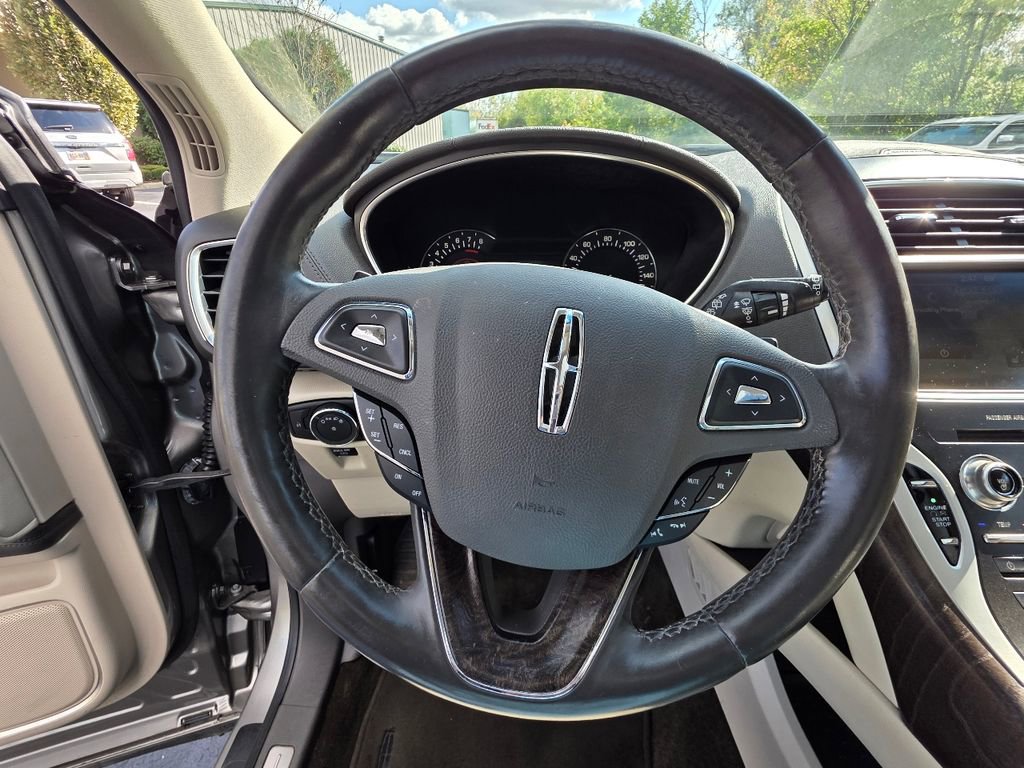 Used 2016 Lincoln MKX Reserve w/ Climate Package image 19