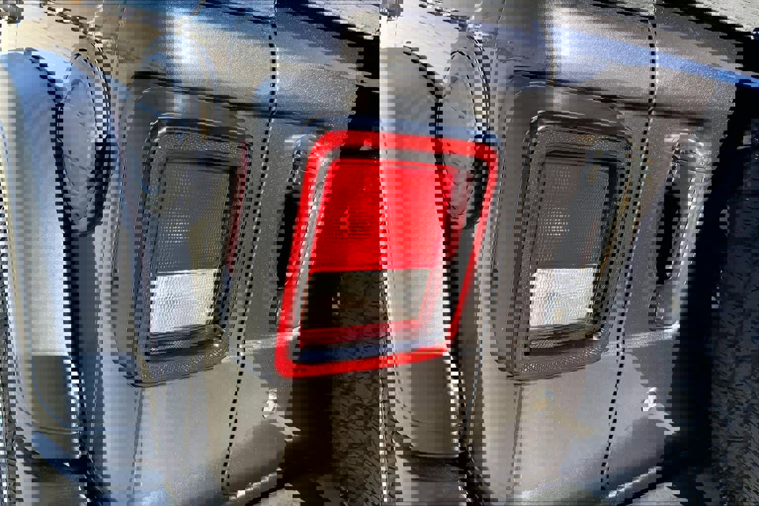 Used 2019 Jeep Wrangler Unlimited Sport S image 24