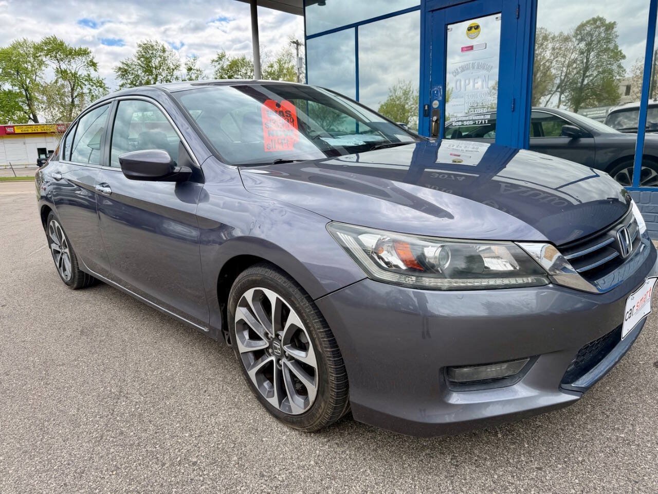 Used 2015 Honda Accord Sport image 4