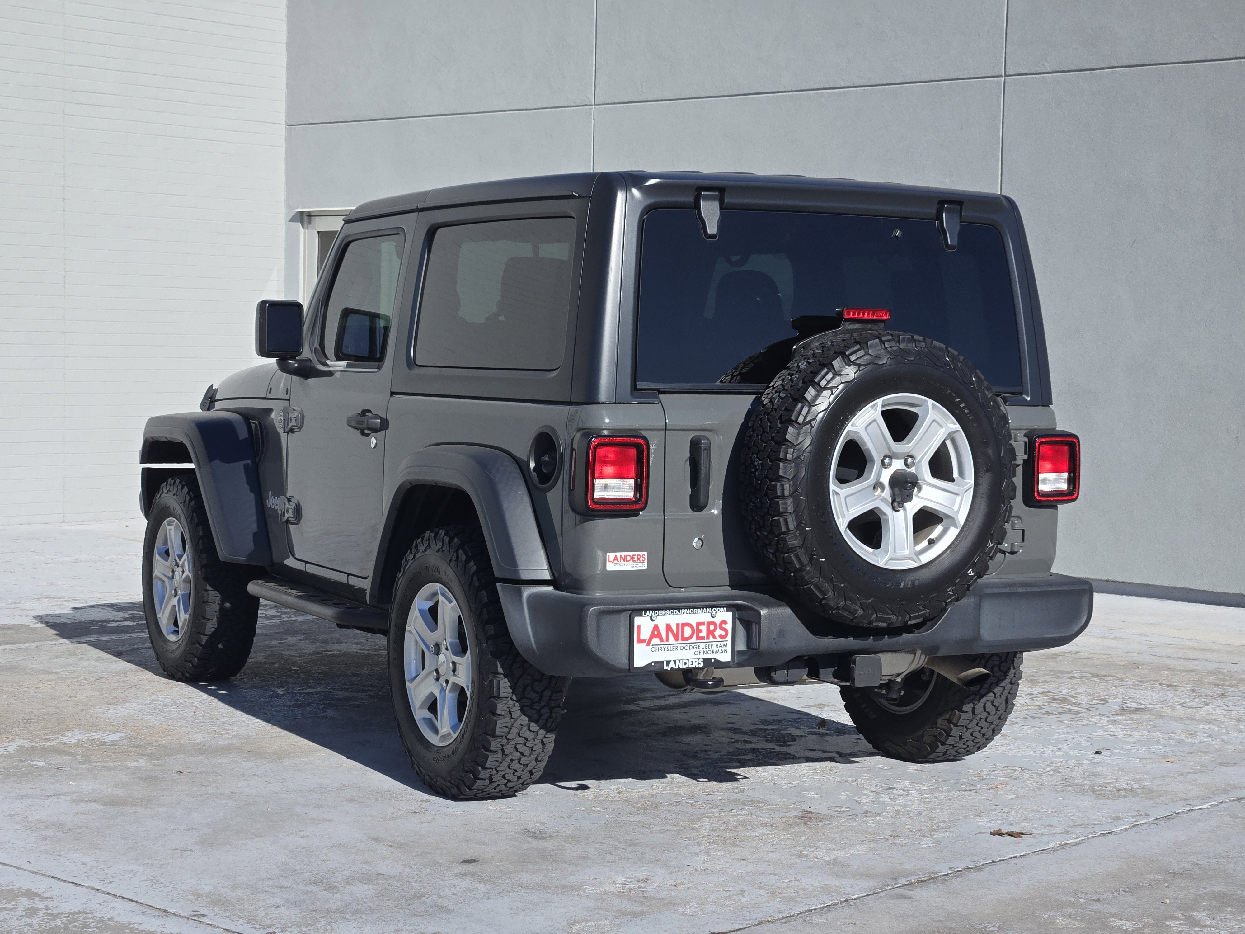 Used 2020 Jeep Wrangler Sport S image 6