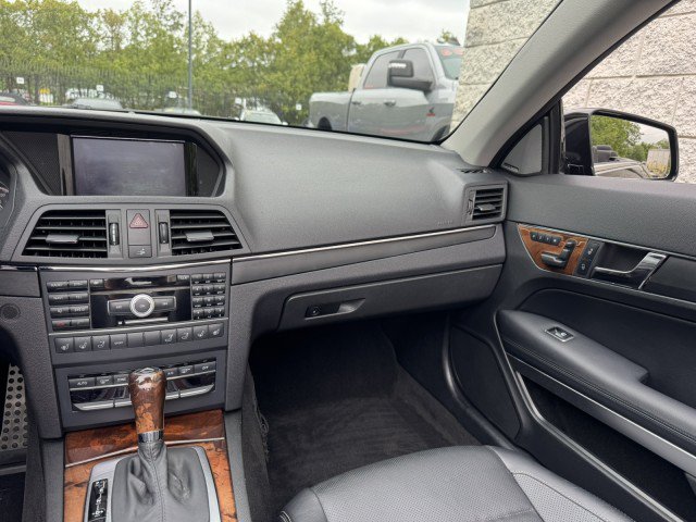 Used 2011 Mercedes-Benz E 550 Cabriolet image 30