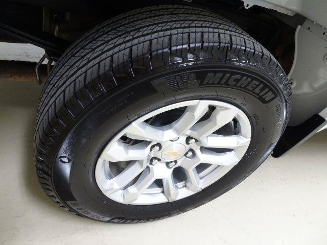 Used 2025 Chevrolet Silverado 1500 LT w/ Safety Package AWD/4WD image 8
