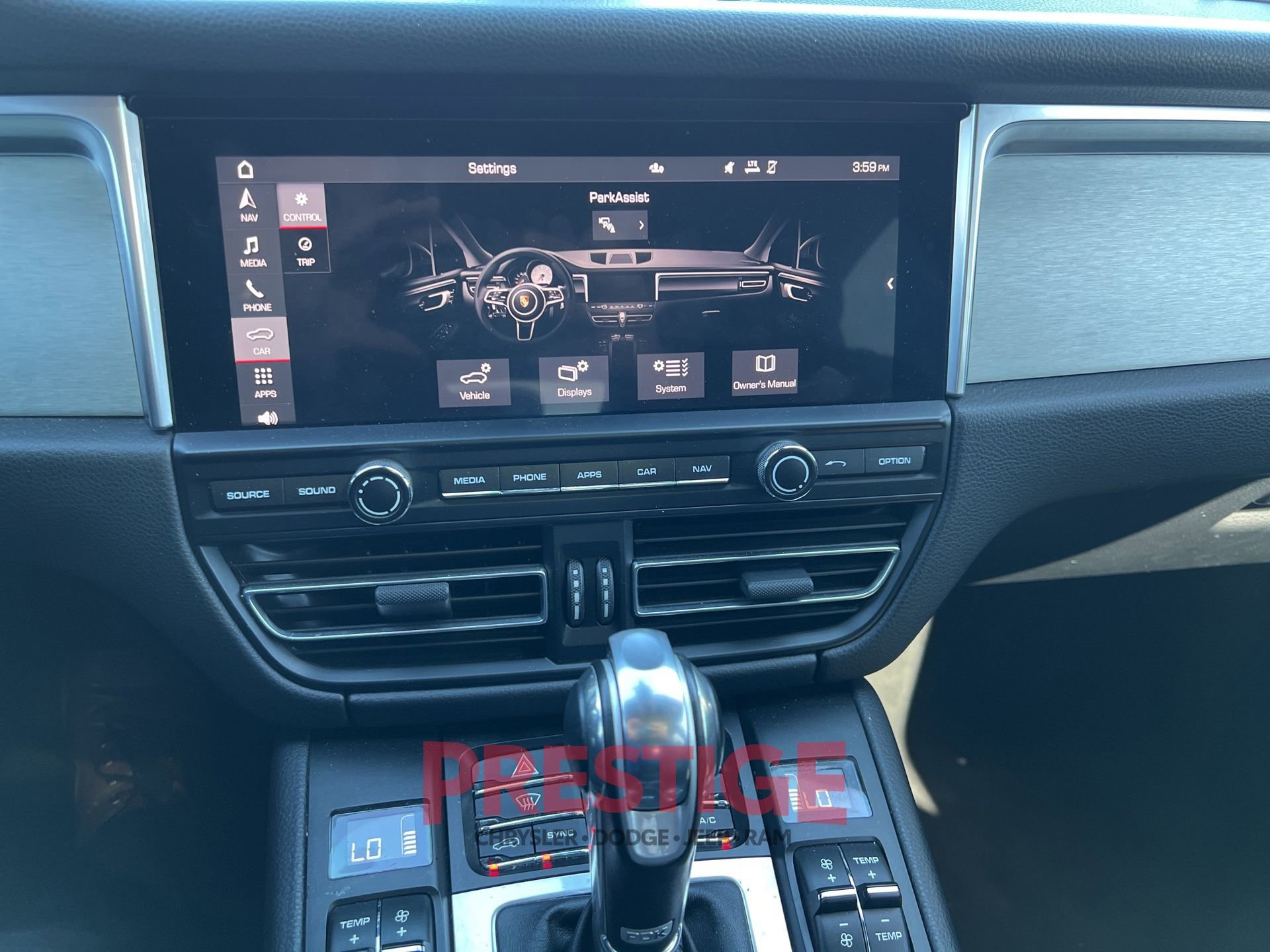 Used 2021 Porsche Macan w/ Premium Package Plus AWD/4WD image 35