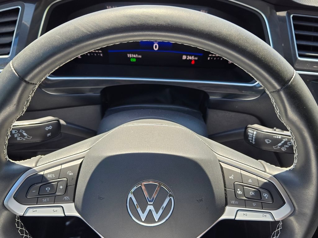 Certified 2023 Volkswagen Tiguan SE FWD image 25