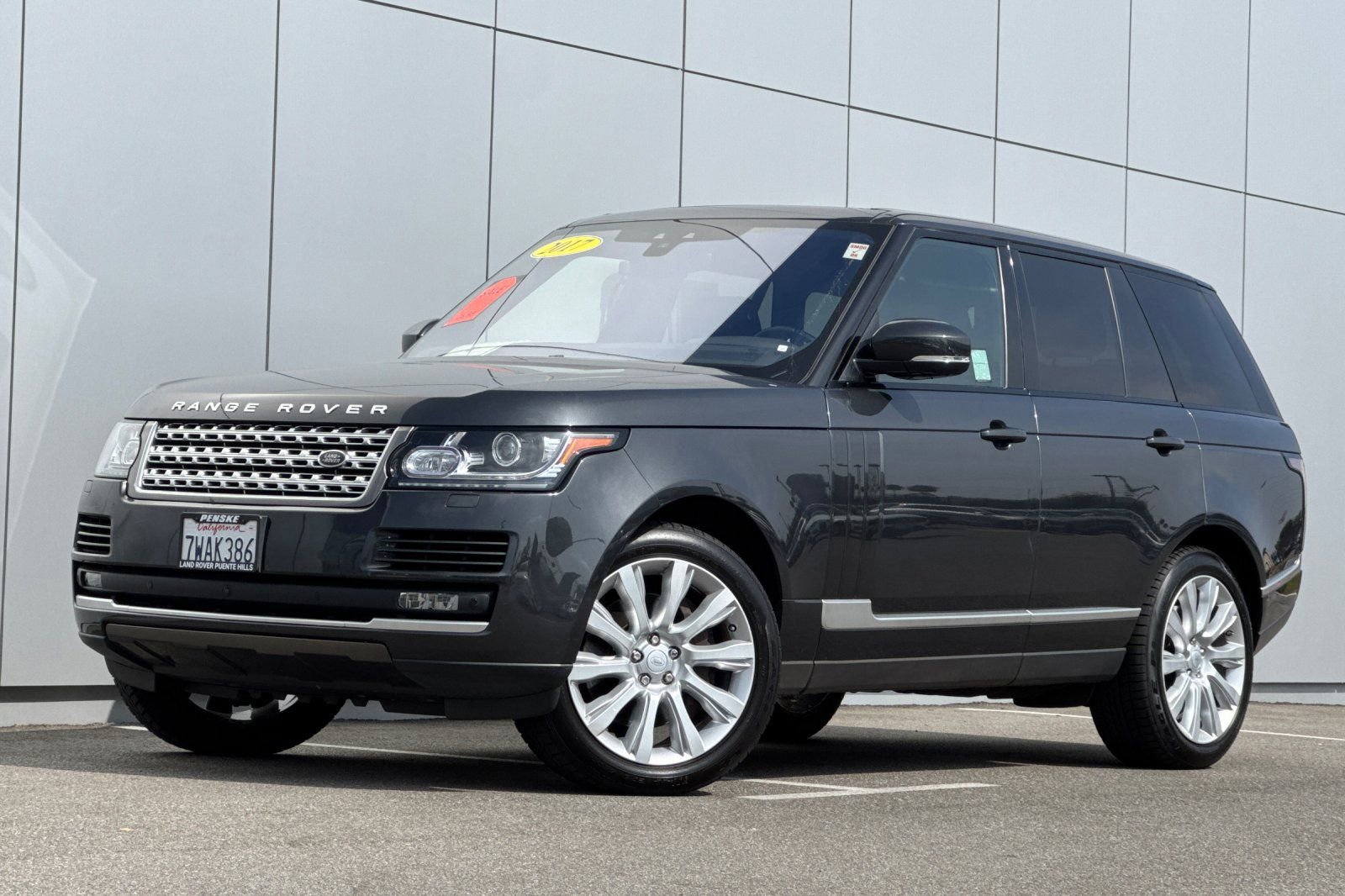 Used 2017 Land Rover Range Rover Supercharged AWD/4WD image 1