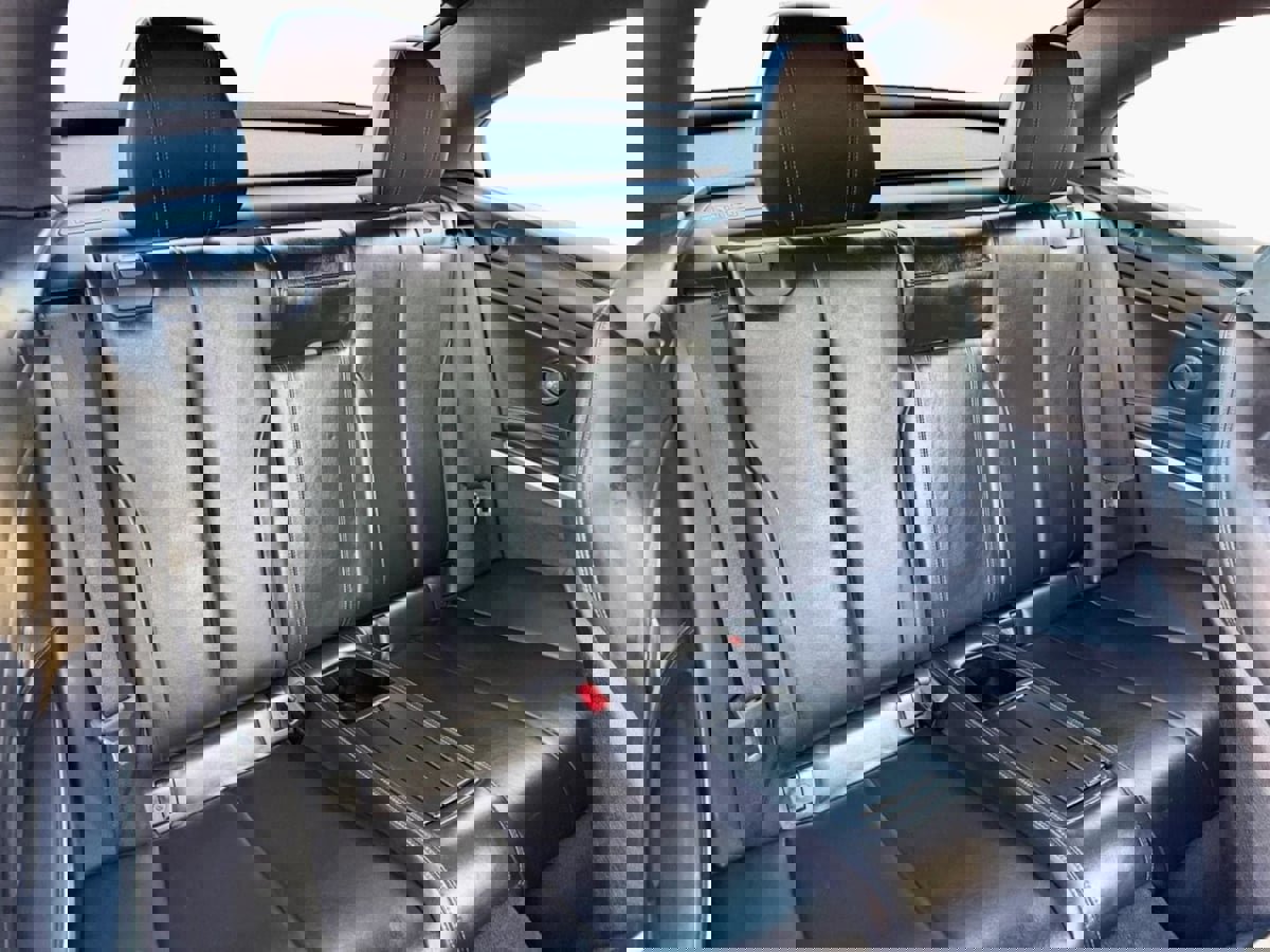 Used 2016 BMW M4 Convertible image 21