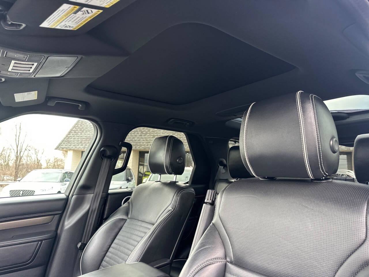 Used 2020 Land Rover Discovery HSE AWD/4WD image 23