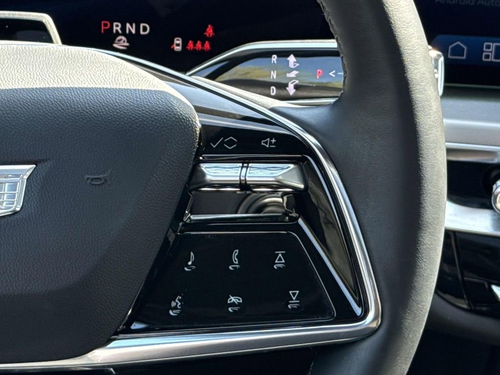 Used 2025 Cadillac Lyriq Sport image 21