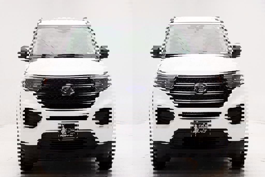 Used 2020 Ford Explorer XLT w/ Comfort Package image 4