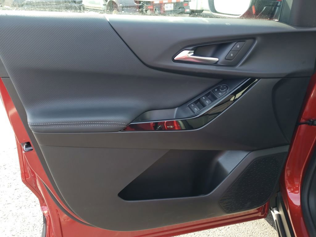 New 2026 Chevrolet Equinox LT w/ Safety and Technology Package image 9