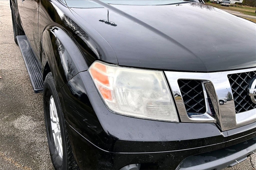 Used 2015 Nissan Frontier SV image 26