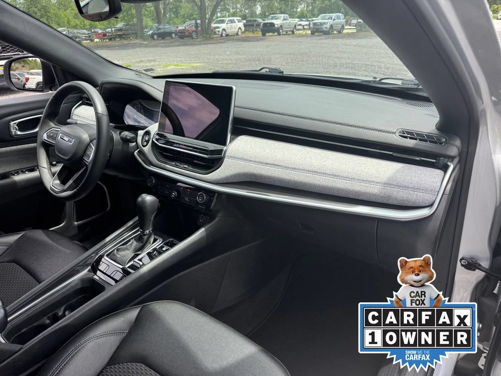 Used 2024 Jeep Compass Latitude AWD/4WD image 21