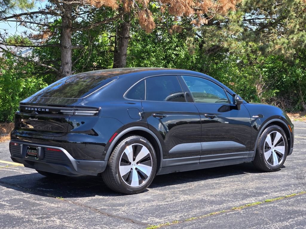 Certified 2024 Porsche Macan 4 Electric image 7