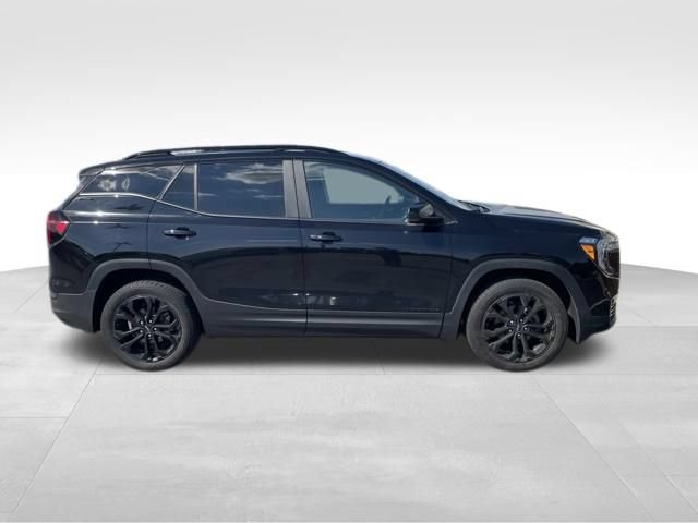Used 2022 GMC Terrain SLE w/ Driver Convenience Package