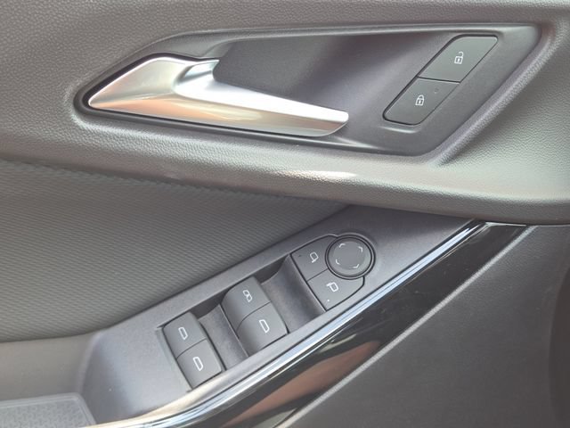 New 2027 Chevrolet Equinox LT w/ Convenience Package II FWD image 25