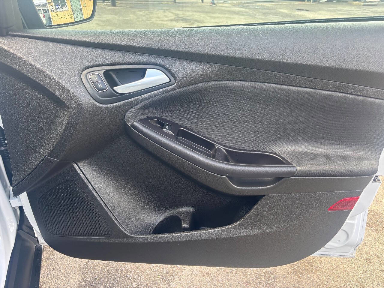 Used 2016 Ford Focus SE image 19