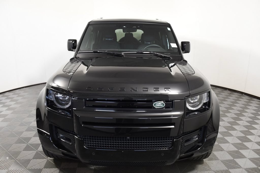 Used 2024 Land Rover Defender 130 X AWD/4WD image 10