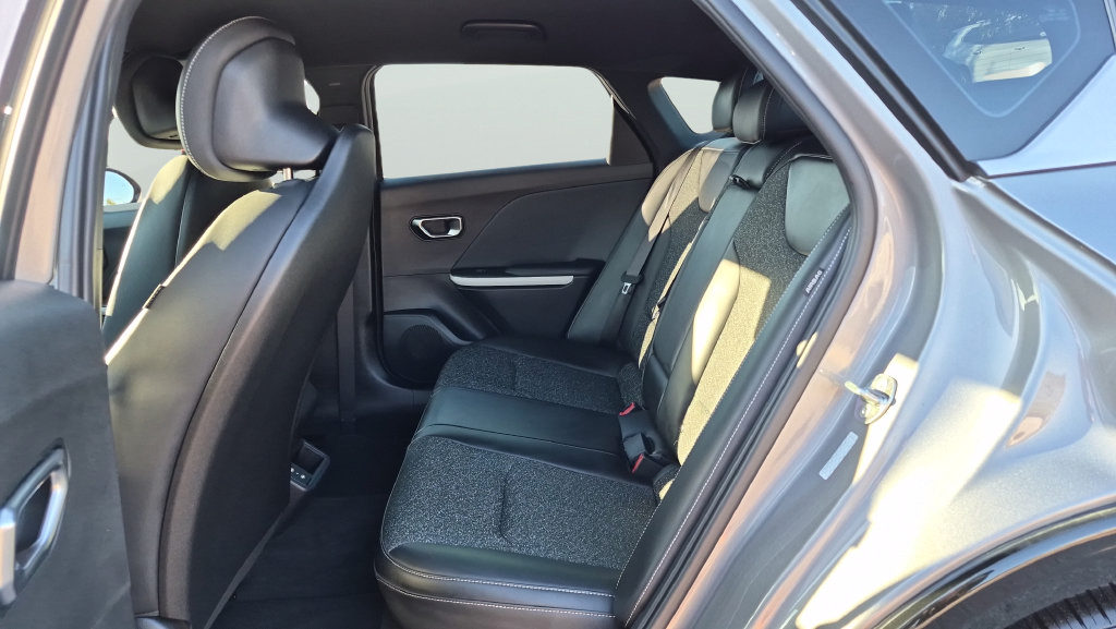 Used 2025 Kia K4 GT-Line FWD image 25