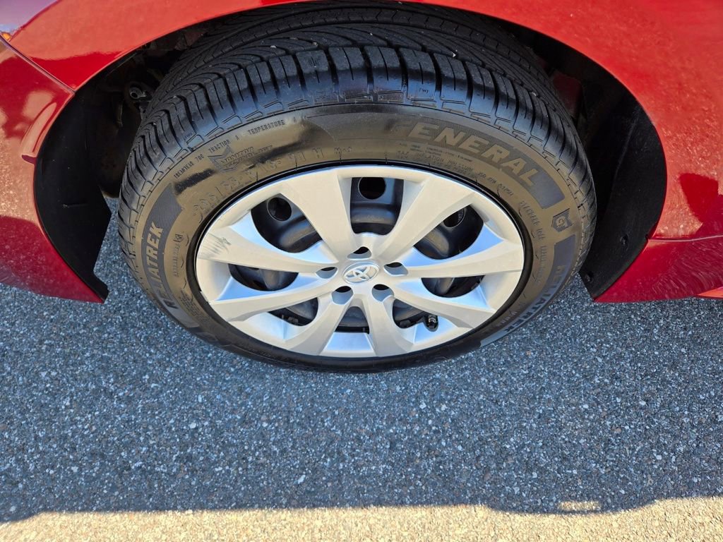 Used 2023 Toyota Corolla LE image 11