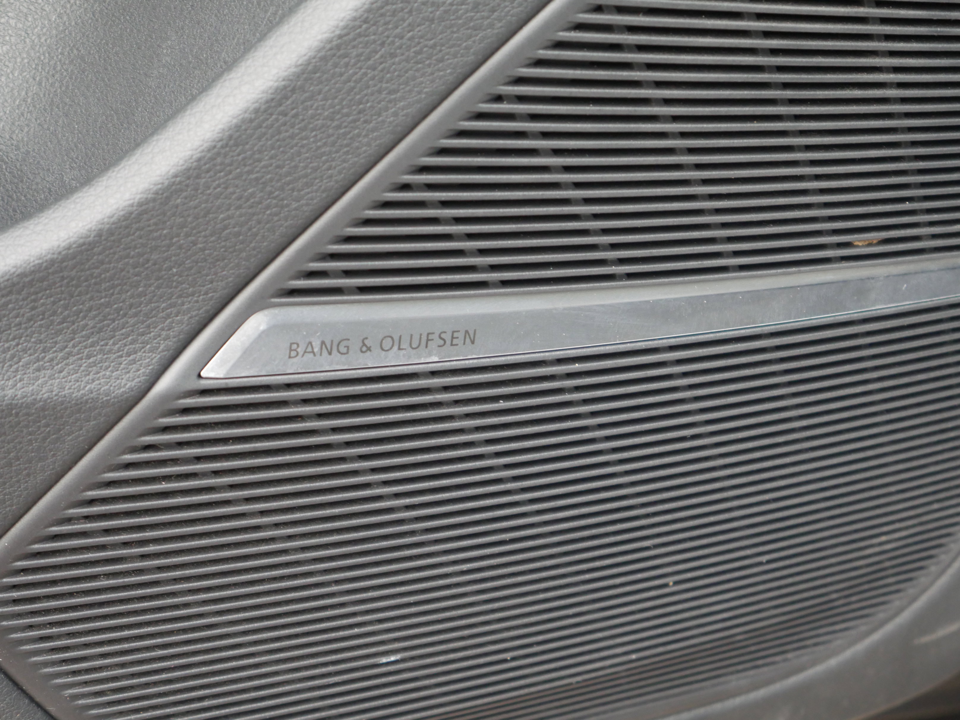 Used 2019 Audi Q8 Prestige image 40