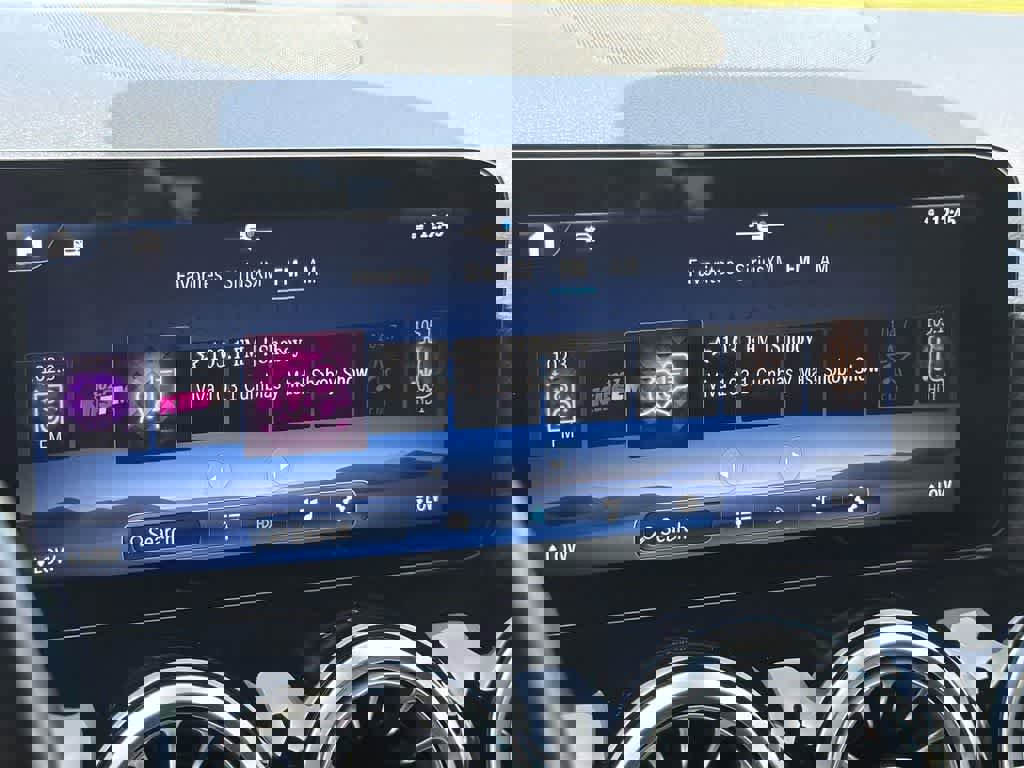 Used 2025 Mercedes-Benz GLA 250 4MATIC image 19