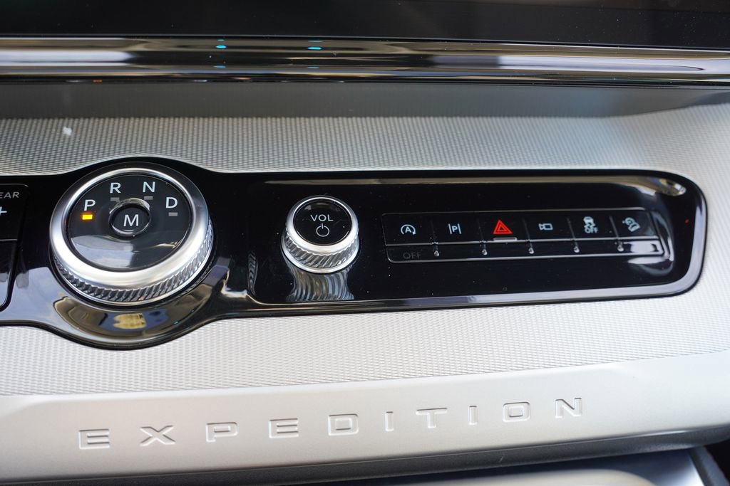 Certified 2025 Ford Expedition Max Active image 34