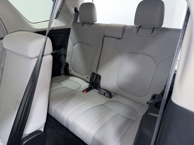 Used 2023 Honda Pilot LX image 24