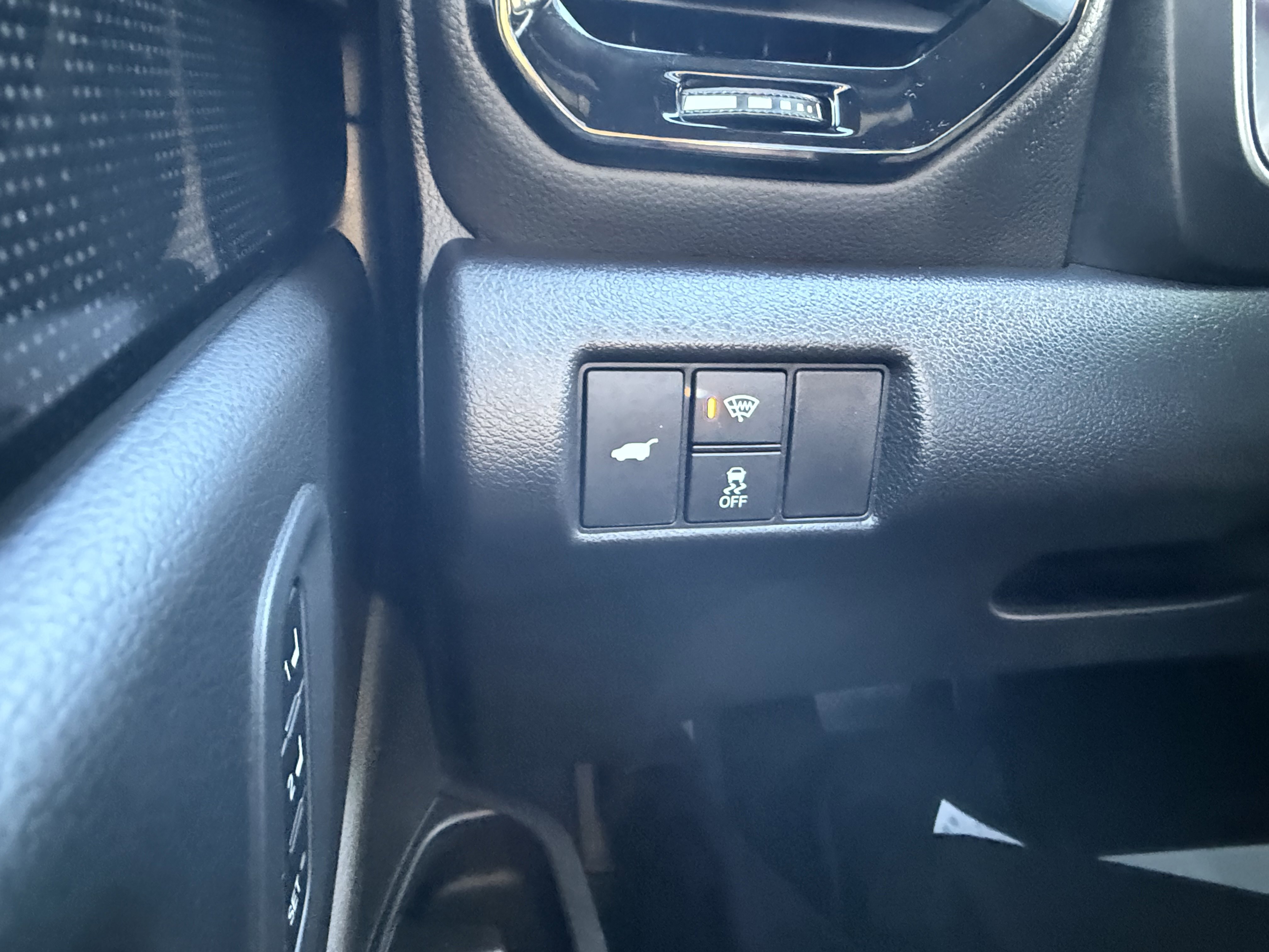 Used 2025 Honda Pilot Black Edition image 31