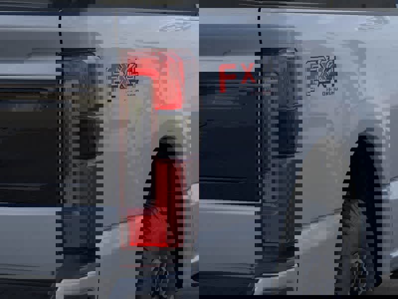 New 2026 Ford F350 Platinum w/ FX4 Off-Road Package image 21