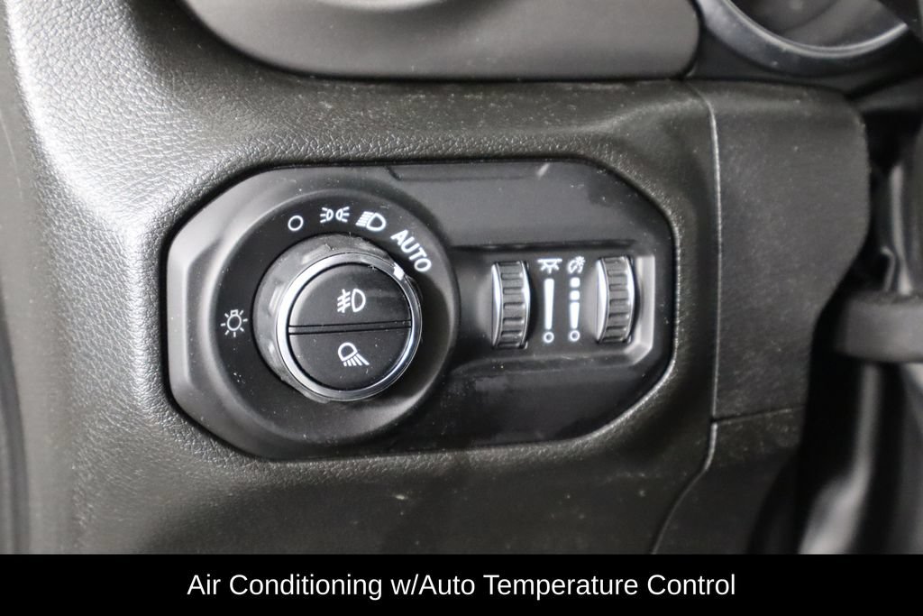 Used 2022 Jeep Gladiator Sport AWD/4WD image 19
