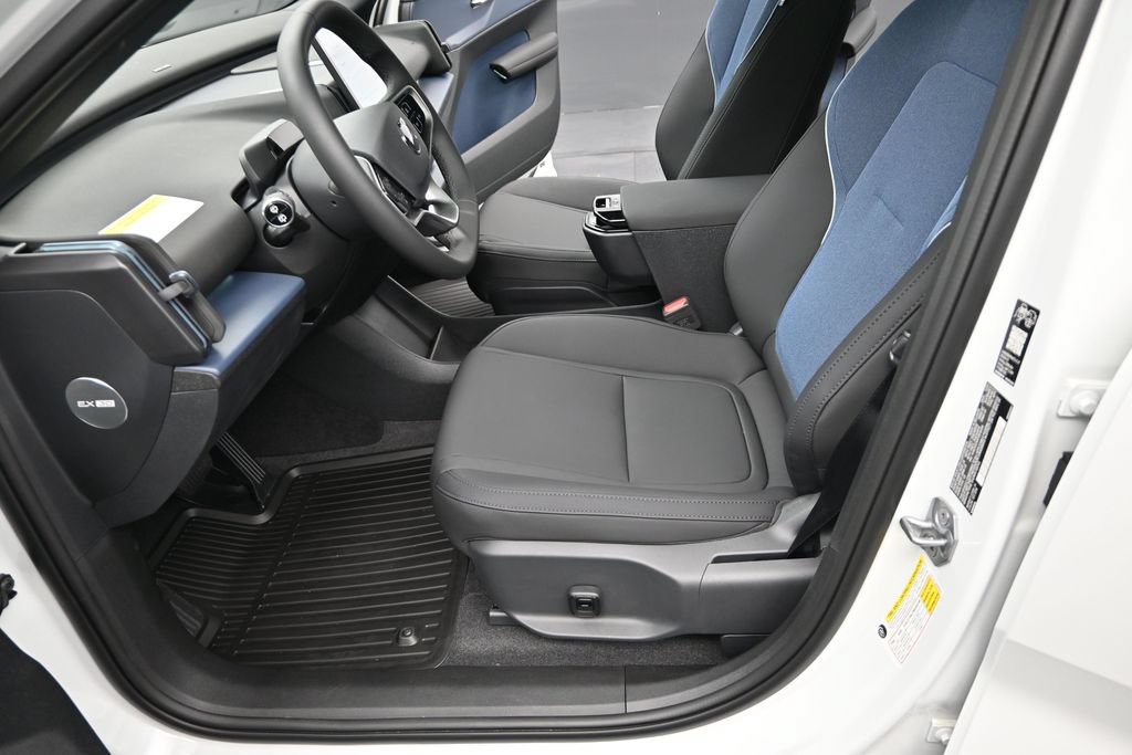 New 2026 Volvo EX30 Plus w/ Protection Package Premier AWD/4WD image 10