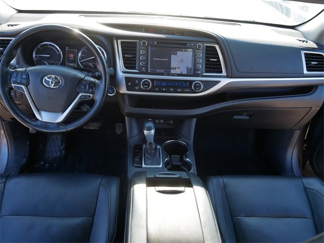 Used 2018 Toyota Highlander Limited Platinum image 24