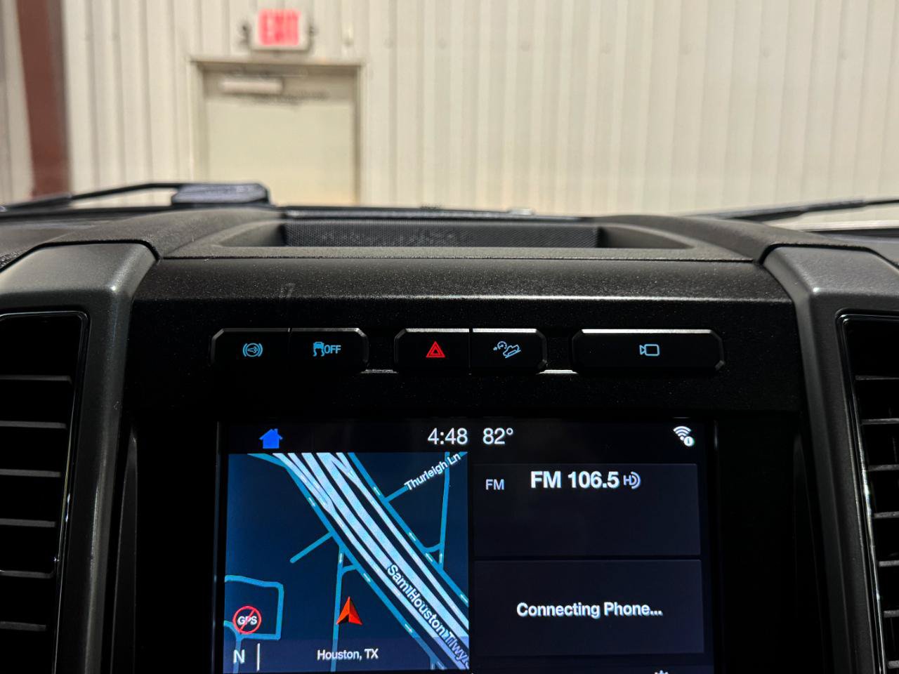 Used 2019 Ford F350 XLT w/ XLT Premium Package AWD/4WD image 34