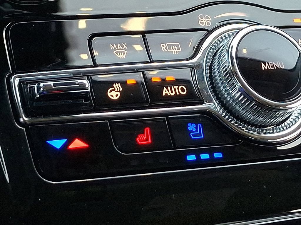 Used 2022 Lincoln Corsair AWD w/ Premium Package image 24