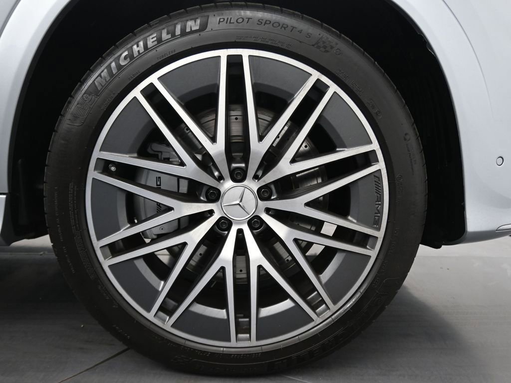Used 2024 Mercedes-Benz GLE 53 AMG 4MATIC Coupe image 11