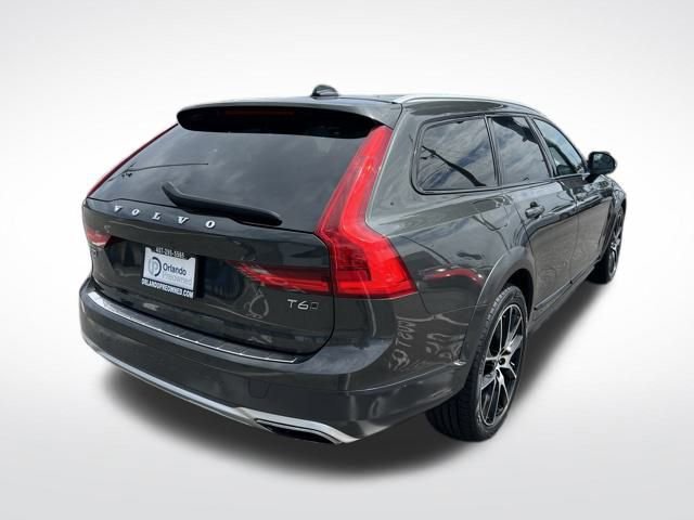 Used 2020 Volvo V90 T6 Cross Country image 11