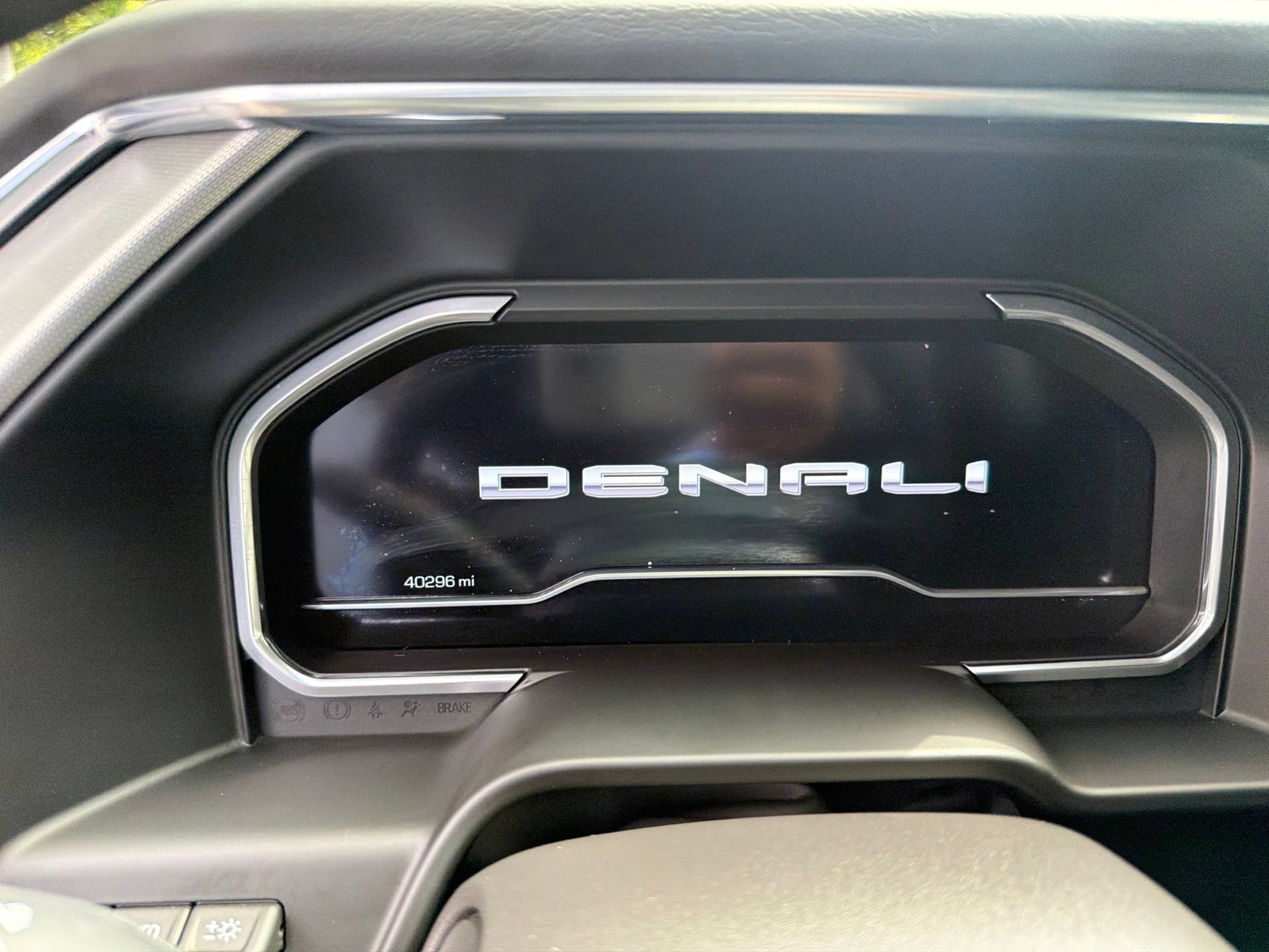 Used 2023 GMC Sierra 1500 Denali w/ Denali Reserve Package AWD/4WD image 9