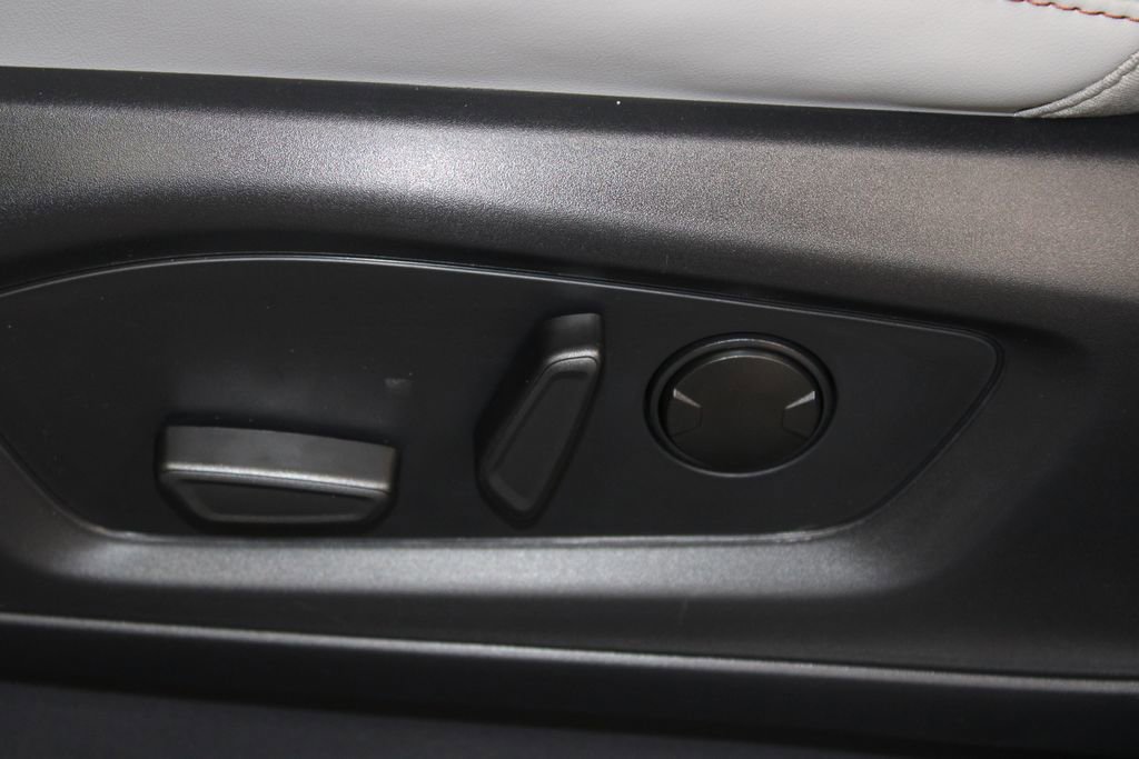 New 2026 Ford Explorer Active RWD image 20