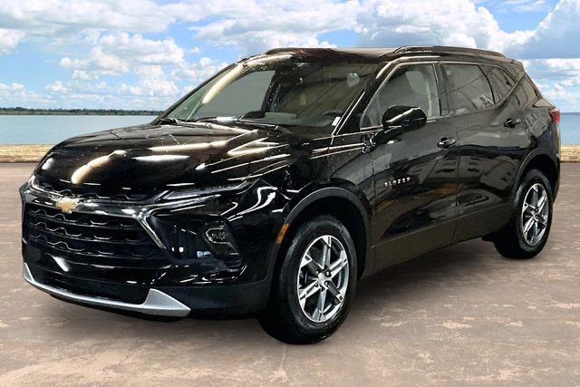 New 2026 Chevrolet Blazer LT w/ Convenience Package image 2